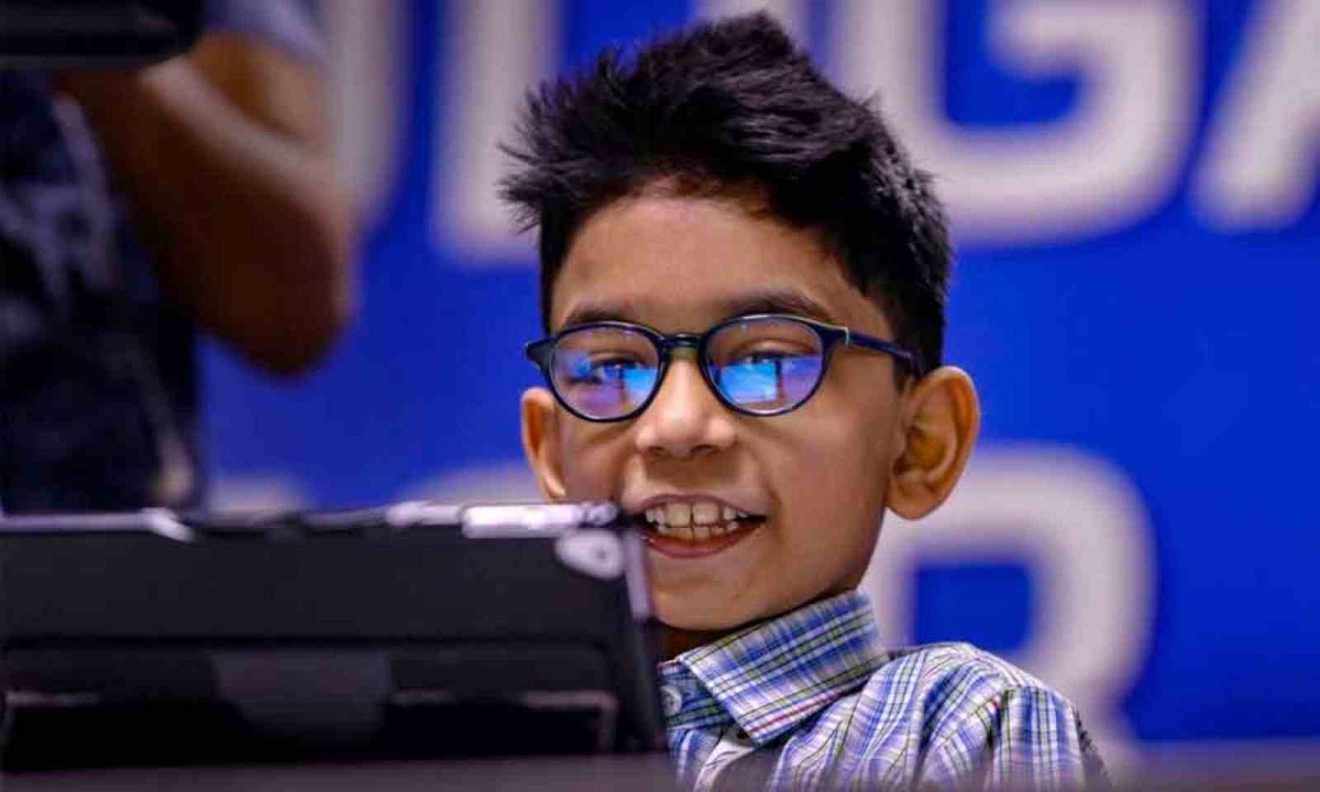 طفل هندي دخل موسوعة غينيس كأصغر مبرمج في العالم!