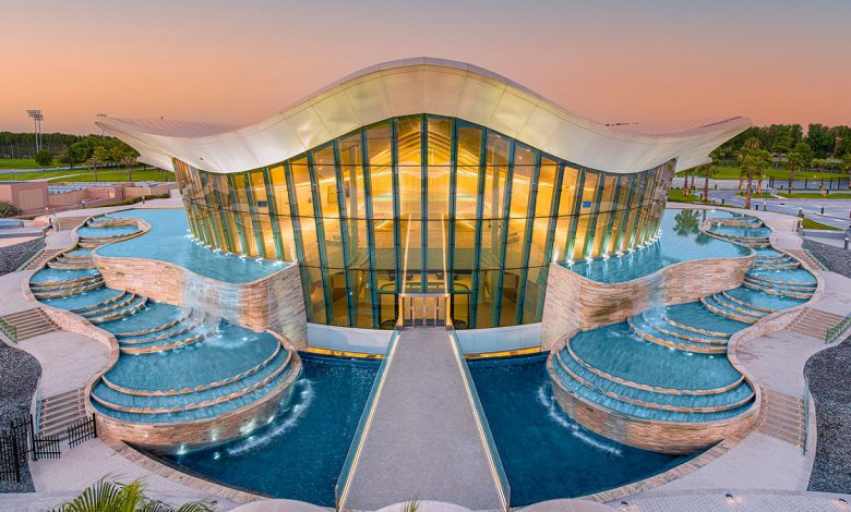 شاهد..أعمق حوض سباحة و غوص في العالم في دبي بعمق 60 مترا